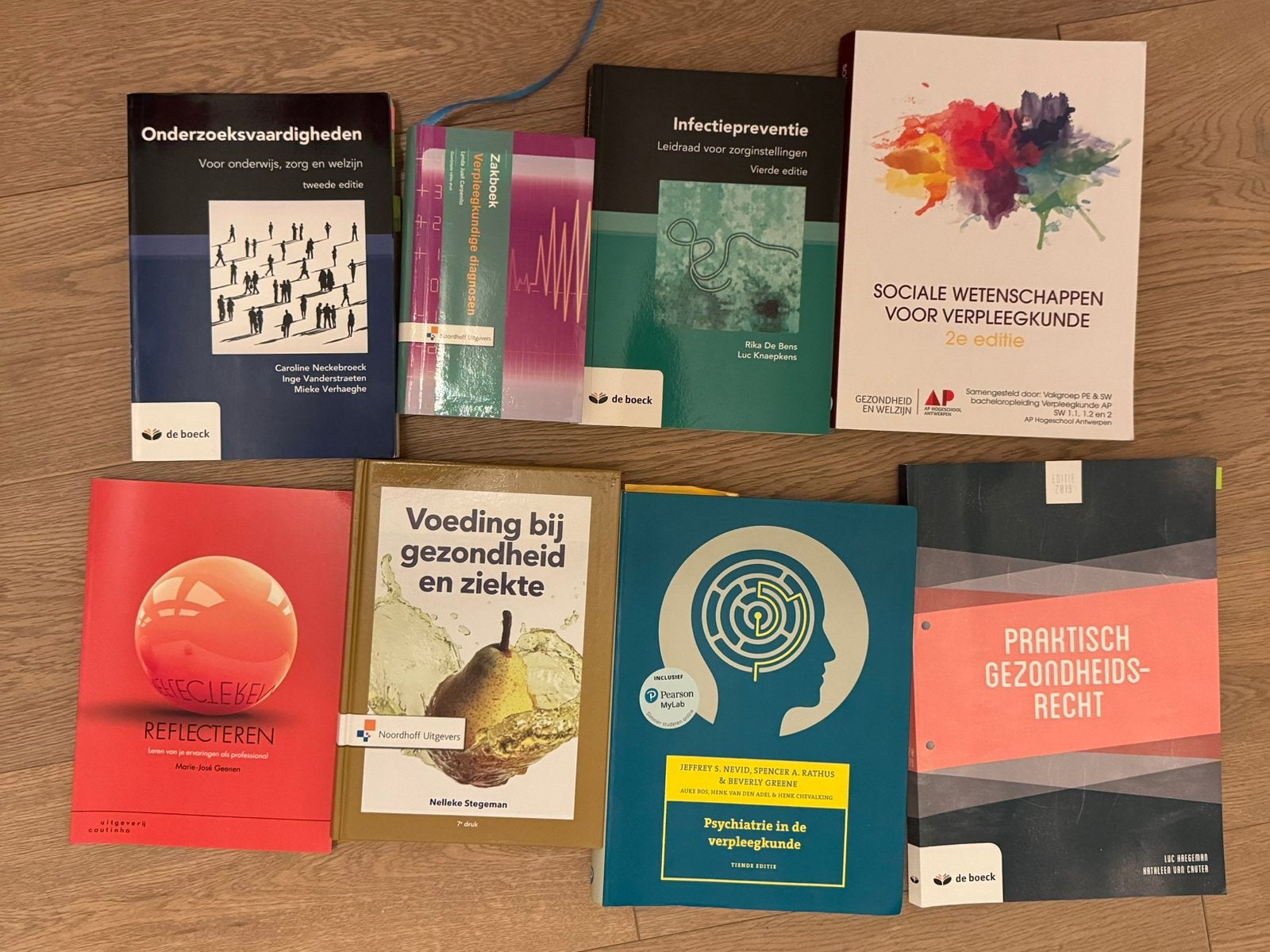 Boeken gebruikt binnen de opleiding verpleegkunde, Boeken, Studieboeken en Cursussen, Ophalen, Zo goed als nieuw, Hoger Onderwijs