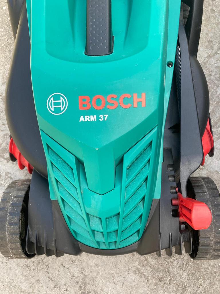 Elektrische grasmaaier Bosch, Tuin en Terras, Ophalen, Zo goed als nieuw, Elektrische grasmaaier