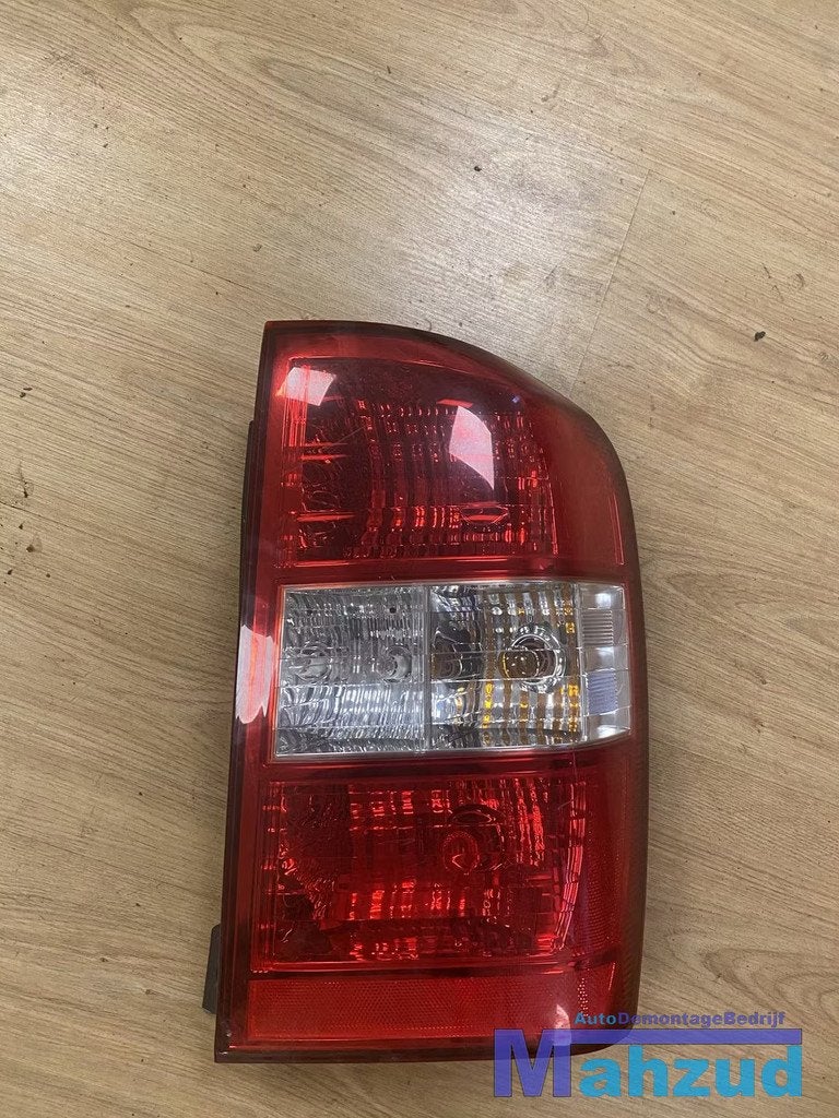 2008 Kia Carnival 3 rechter achterlicht, Kia, Heolleung-ro 12
06797  Seoul, Utilisé, Info@kia.com