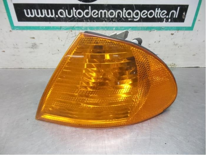 Feu clignotant gauche d'un BMW 3-Serie (3-Serie 98-), -, 3 mois de garantie, Utilisé, -