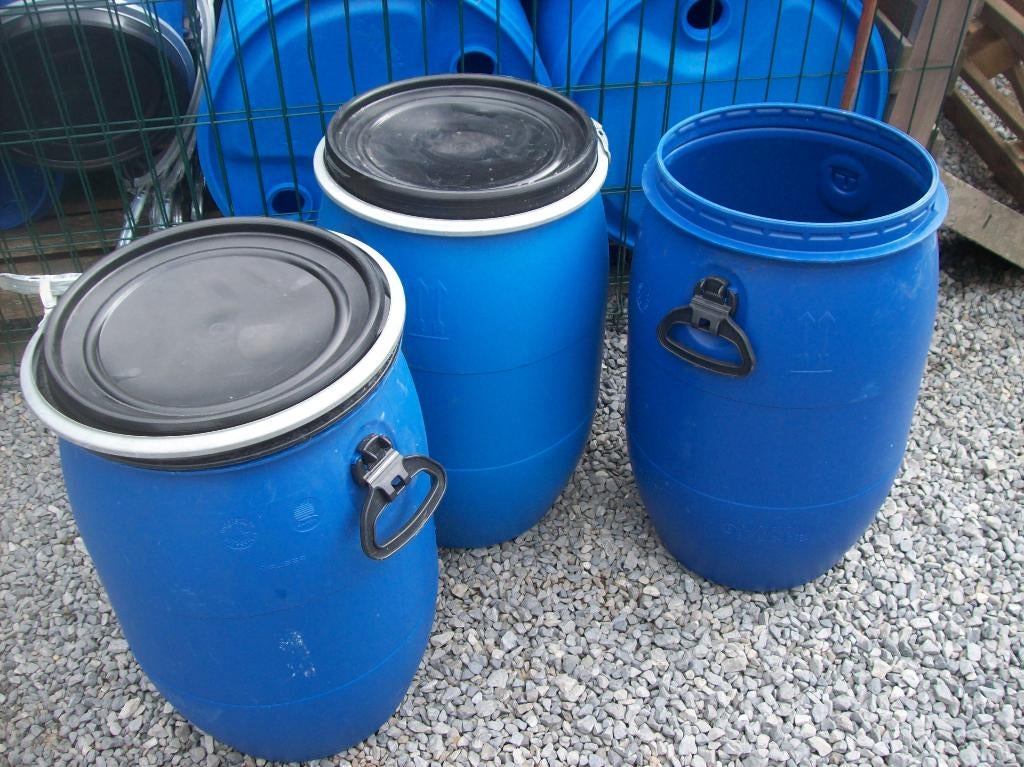 blauwe vaten / tonnen 70l met deksel en spanklem, Minder dan 75 liter, Ophalen, Gebruikt, Kunststof