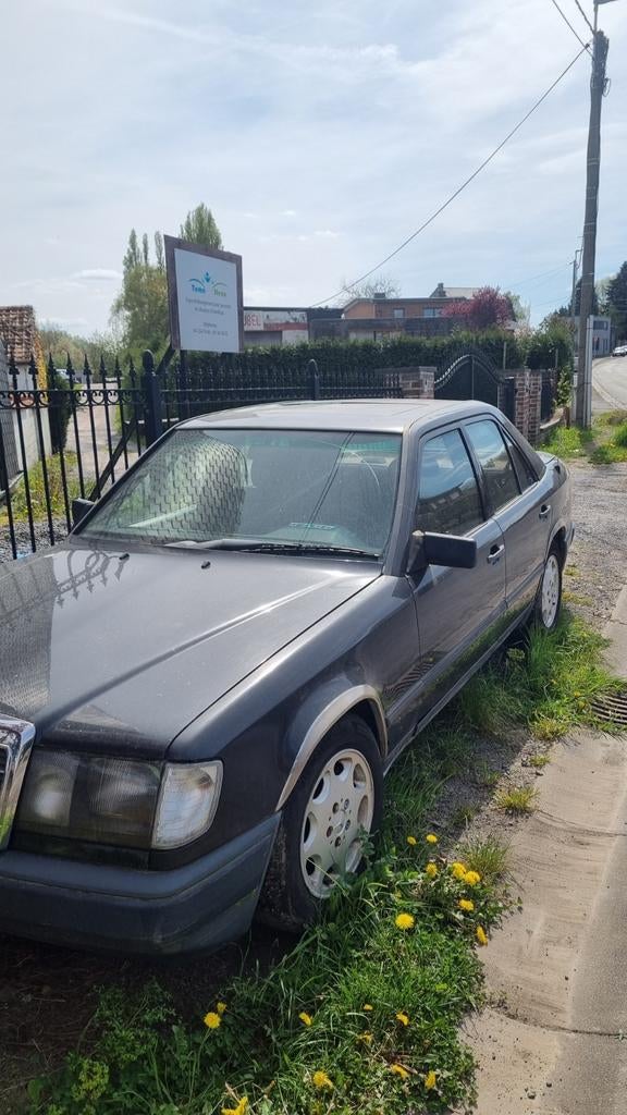 Mercedes w124-250d, 2500 cc, 4 deurs, Zwart, Grijs