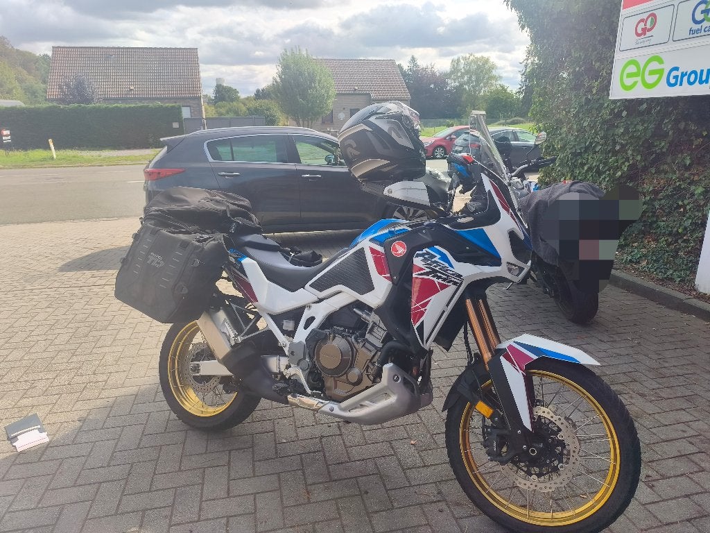 Honda africa twin, Motos, Poignées chauffantes, Tourisme, Occasion, 2 cylindres