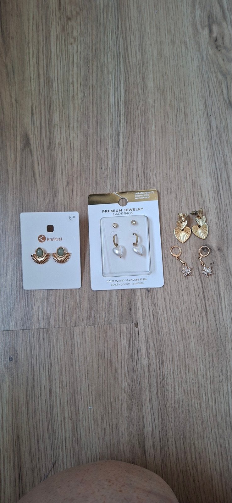 Set verschillende oorbellen., Ophalen, Overige materialen, Zo goed als nieuw, Knopjes of Stekers