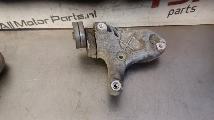 Support pompe clim d'un Volkswagen Golf, Volkswagen, -, 3 mois de garantie, Utilisé