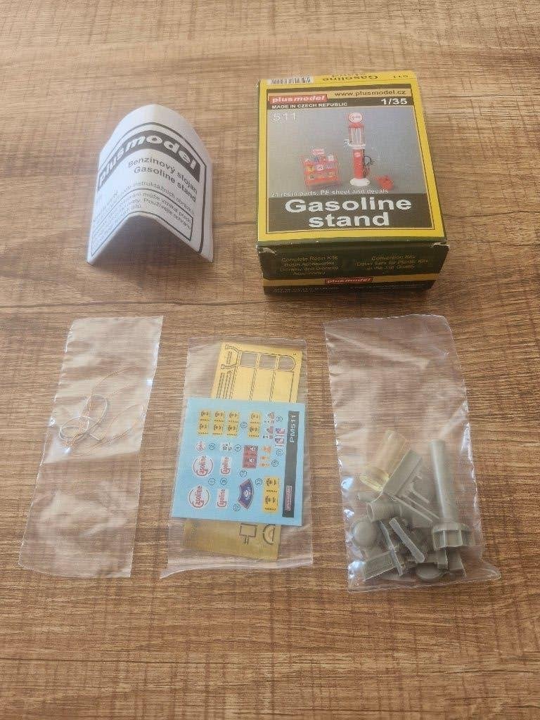 Plusmodel 1/35 Gasoline Stand, Enlèvement ou Envoi, Neuf, 1:35 à 1:50, Diorama