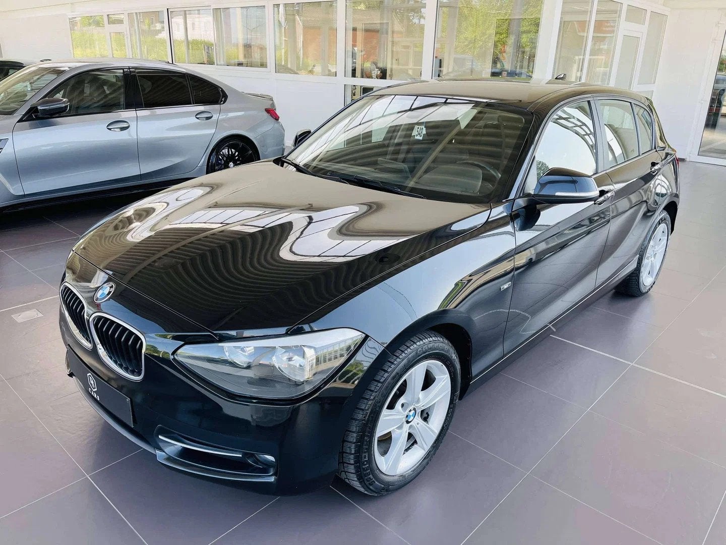 BMW 1 Serie 118 d * GARANTIE + SPORT LINE + CUIR + GPS *, Autos, Euro 5, Achat, 5 portes, 4 cylindres