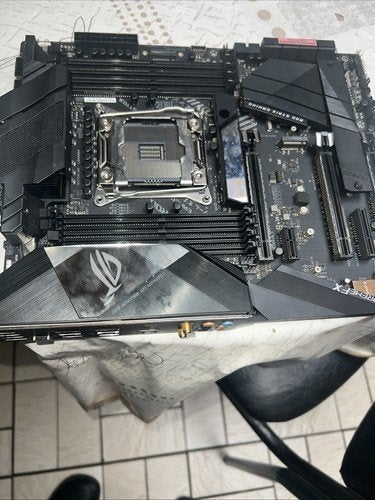 Moederbord Asus ROG STRIX X299-E GAMING Start Niet Op., Enlèvement ou Envoi, DDR4, Ne fonctionne pas, ATX