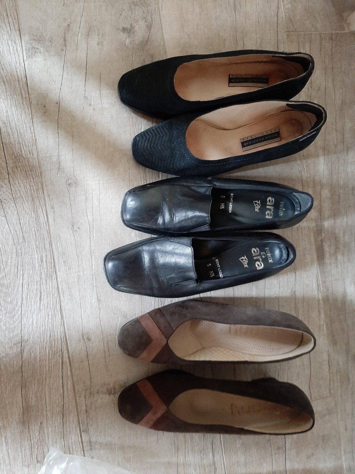 Lot van 3 paar kwalitatief lederen schoenen maat 39, Ophalen, Pumps