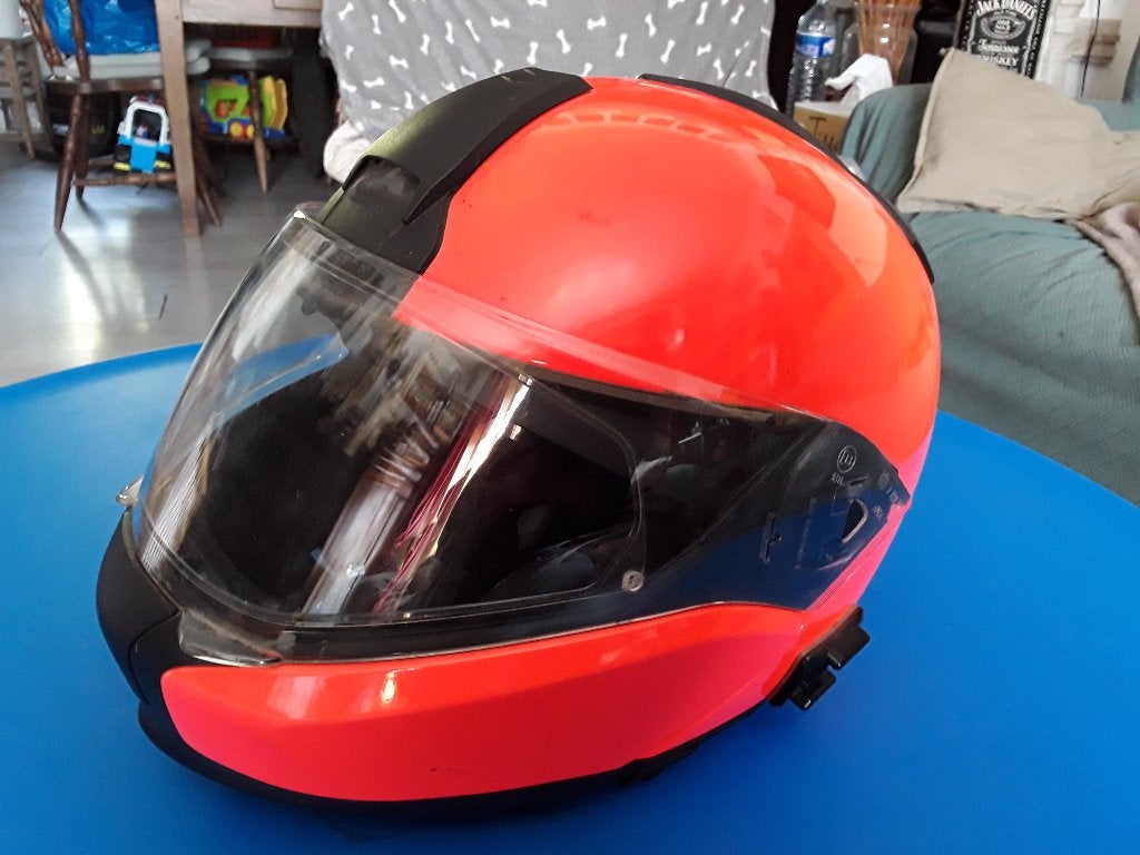 Casque bmw, Enlèvement