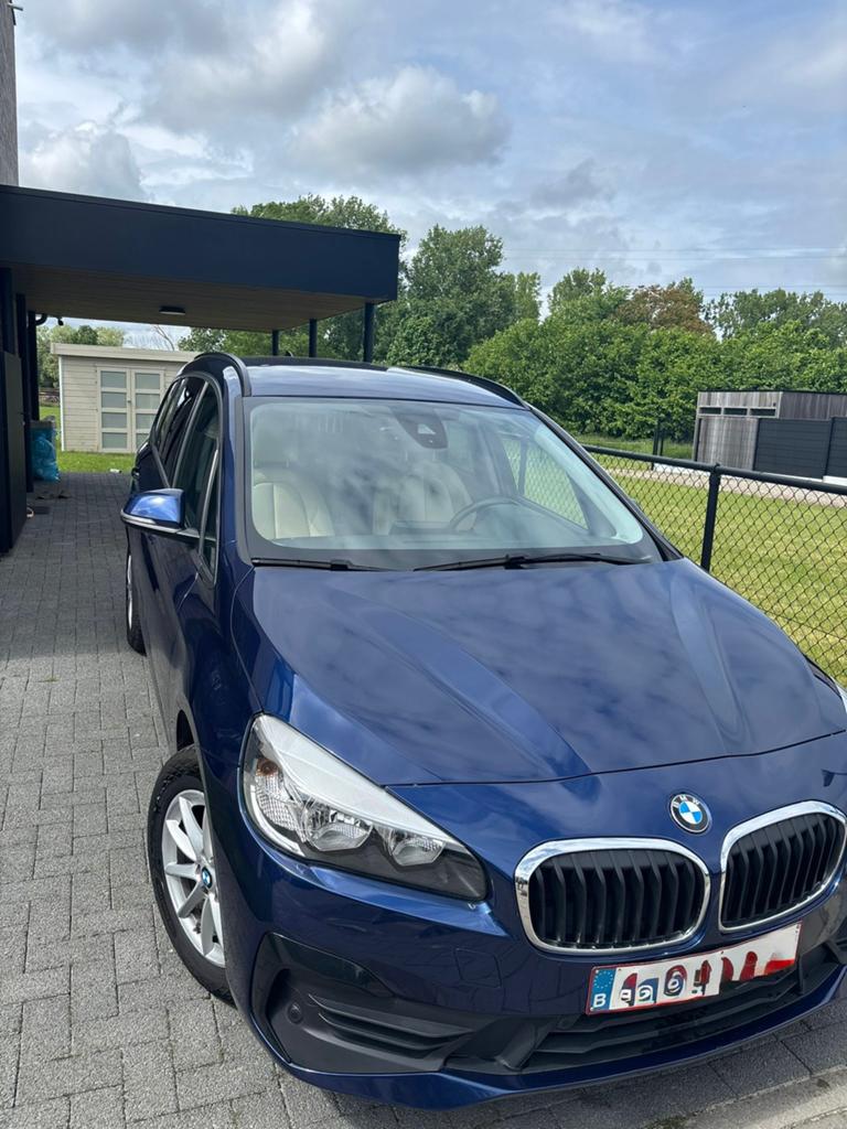 BMW 216dA gran tourer 7 zit / 2020 / 117.000km, Auto's, Automaat, Monovolume, Blauw, Leder