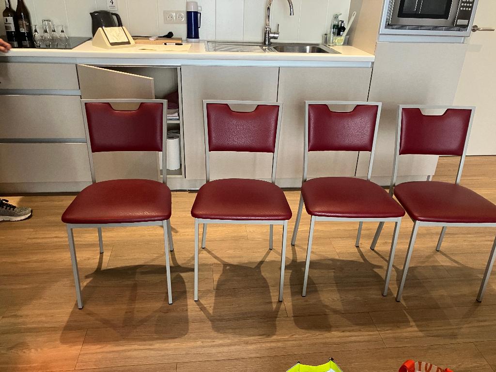 Stoelen, Ophalen, Zo goed als nieuw, Vier, Metaal