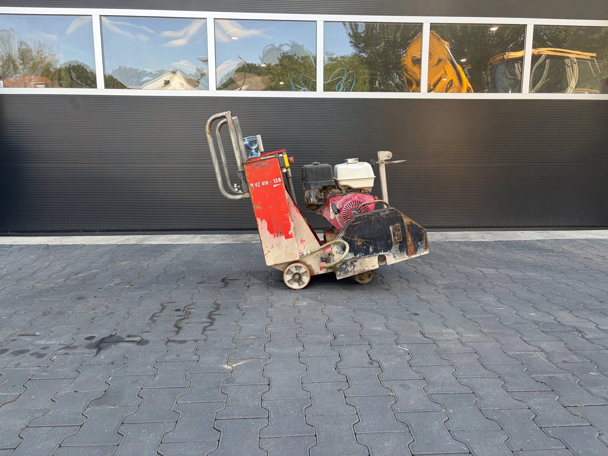 Adamas VZ4W betonzaag/vloerenzaag (bj 1998)