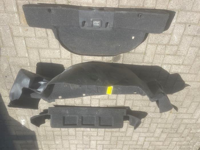 Bekleding bagageruimte van een Alfa Romeo Spider, Gebruikt, -, -, Ophalen of Verzenden