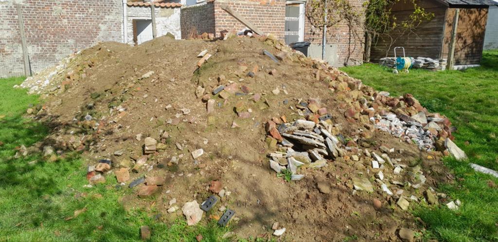 Gratis steenpuin., Enlèvement