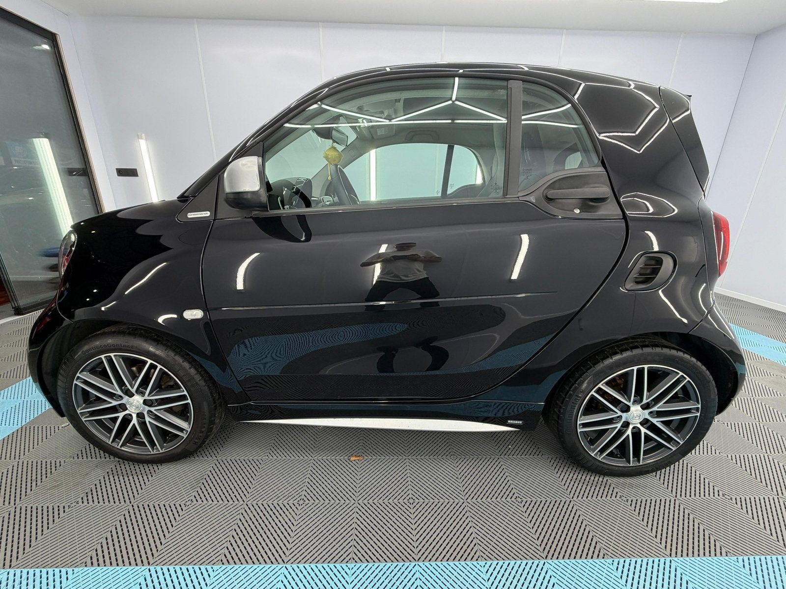 Smart FORTWO BRABUS-set van 6000 km!, Auto's, Automaat, Zwart, Leder, Particulier