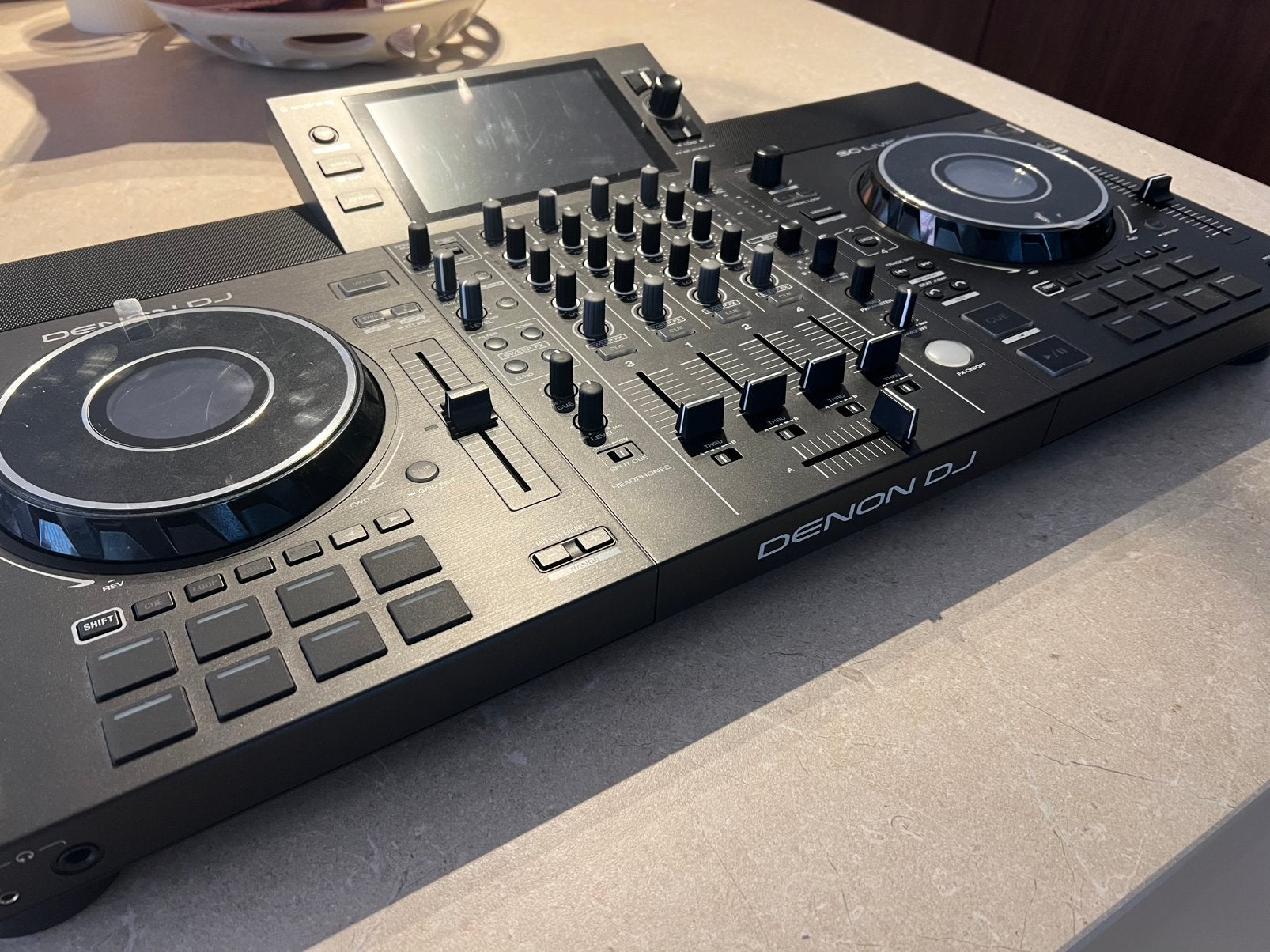 Denon DJ SC LIVE 4 DJ Controller - nieuwstaat!, Muziek en Instrumenten, Ophalen of Verzenden, Denon