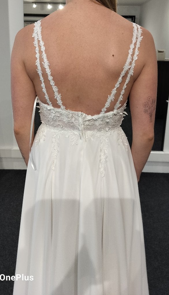 Trouwkleed BIANCO EVENTO Kerena, Kleding | Dames, Trouwkleding en Trouwaccessoires, Ophalen, Trouwjurk, Wit, Nieuw