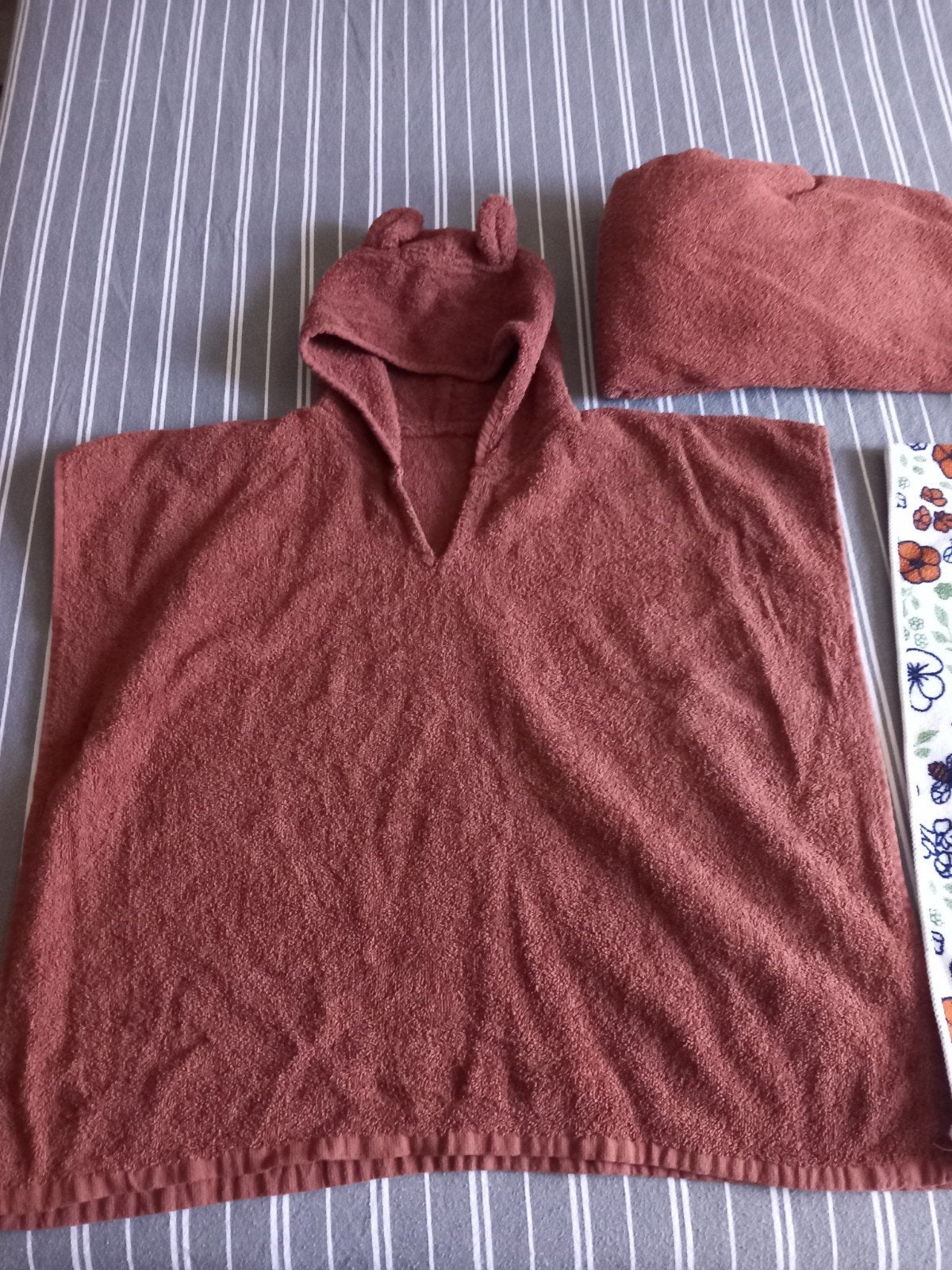 2 zwembadcape's, Kinderen en Baby's, Kinderkleding | Kinder-zwemkleding, Ophalen