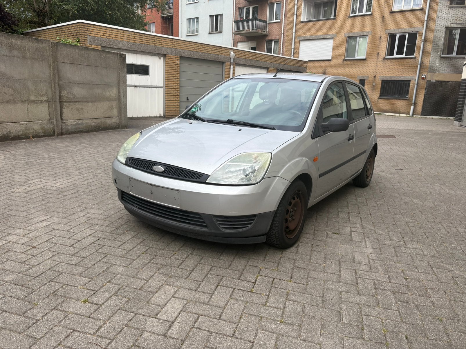 Ford Fiesta 1.3 Essence — 130 000 km — EXPORTATION, Autos : Pièces & Accessoires, Enlèvement, Utilisé, Ford