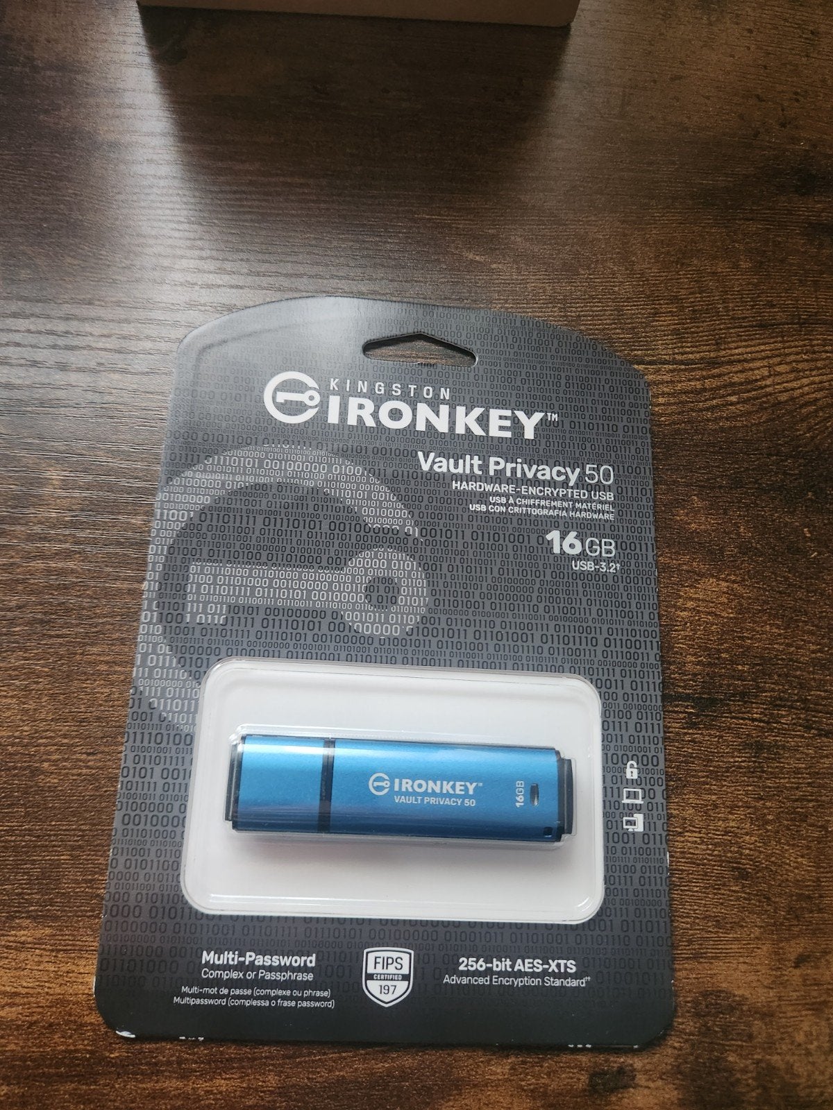 Kingston IronKey Vault Privacy 50 USB Stick 16GB, Computers en Software, Ophalen of Verzenden