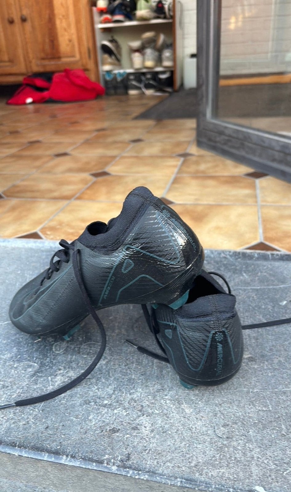 Chaussures de football Nike taille 44, Enlèvement, Comme neuf, Chaussures