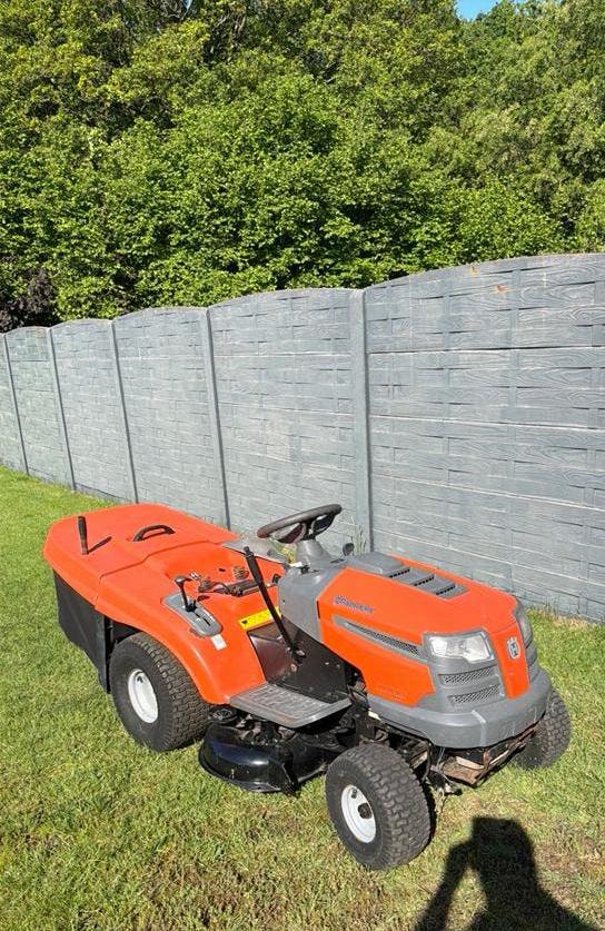 Zitmaaier husqvarna 15 pk kawasaki moter, Enlèvement ou Envoi, Comme neuf