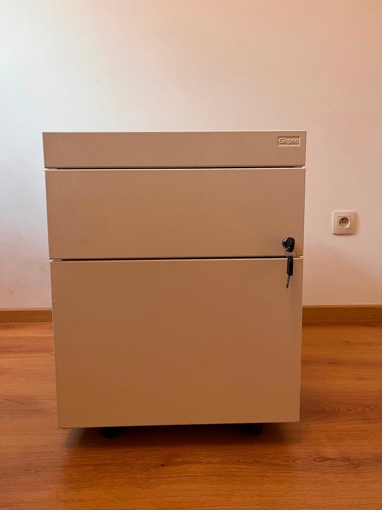 Witte archiefkast, Ophalen, Zo goed als nieuw, Metaal, Meerdere deuren
