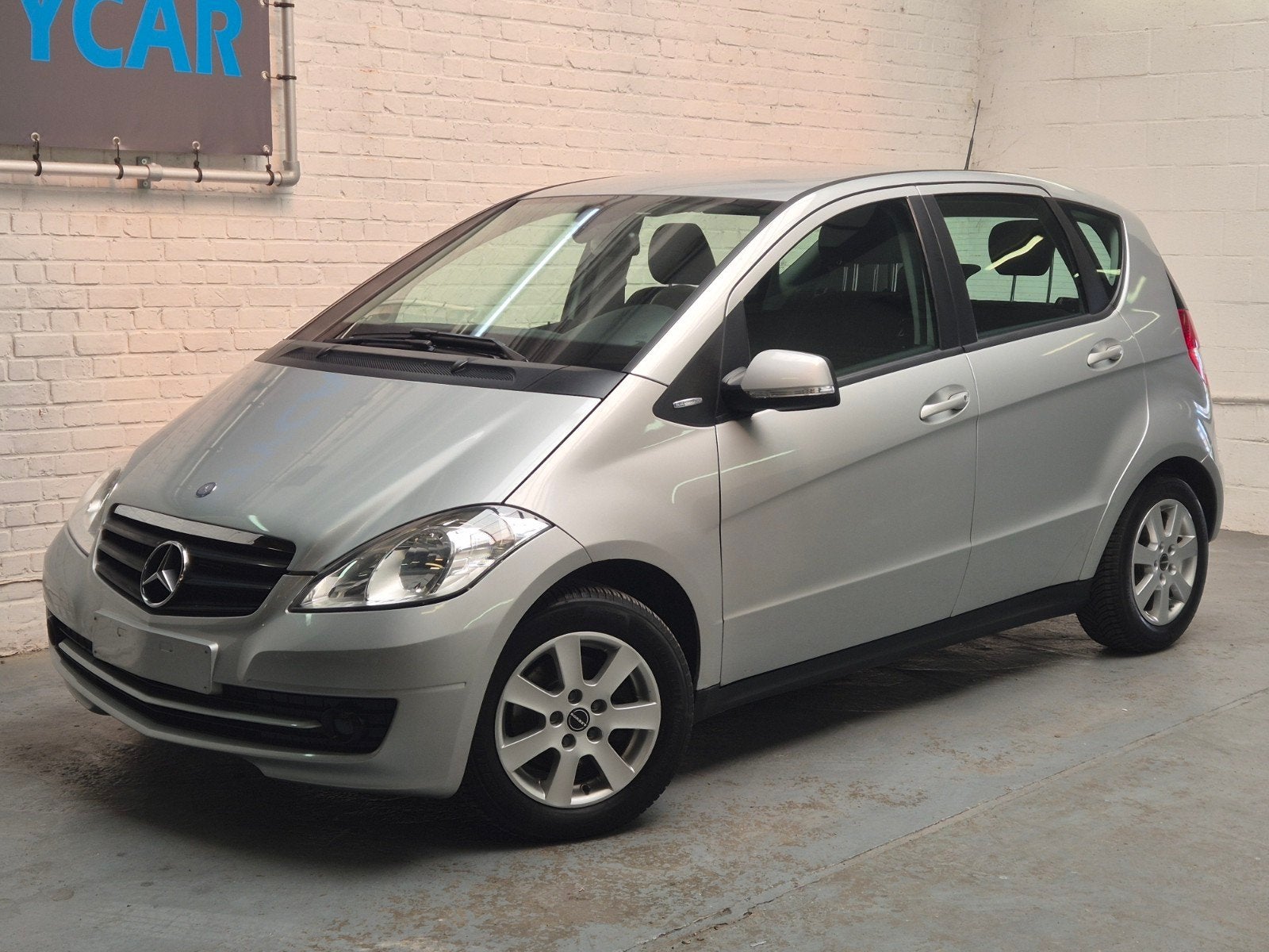 Mercedes A160 essence euro5 - Excellent état, Autos, Mercedes-Benz, Achat, Noir, 5 portes, 5 places