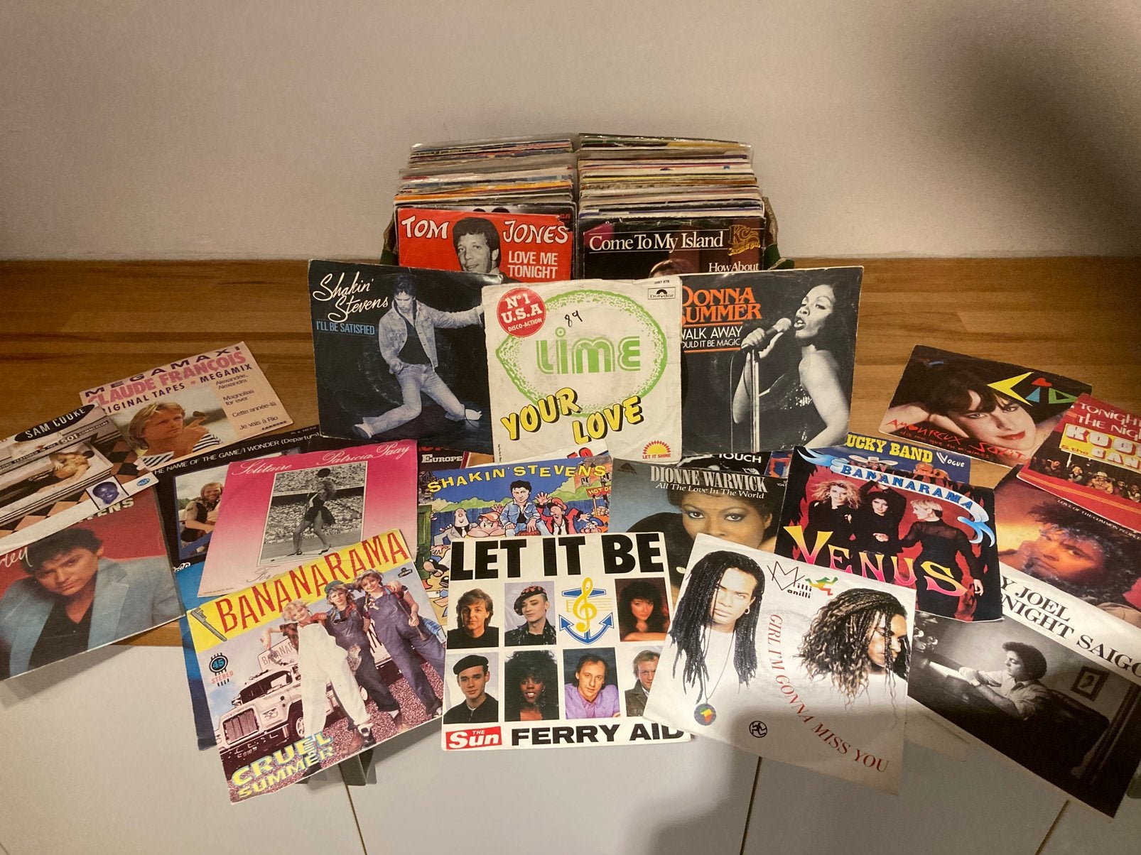 200 SINGLE ‘S /Pop/rock-oldies…, Enlèvement ou Envoi, Comme neuf, Pop