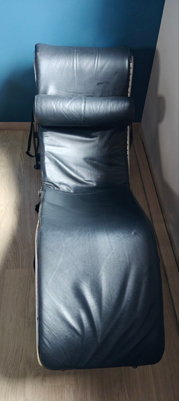 le Corbusier stijl LC4 chaise longue, Huis en Inrichting, Ophalen, Gebruikt, Design