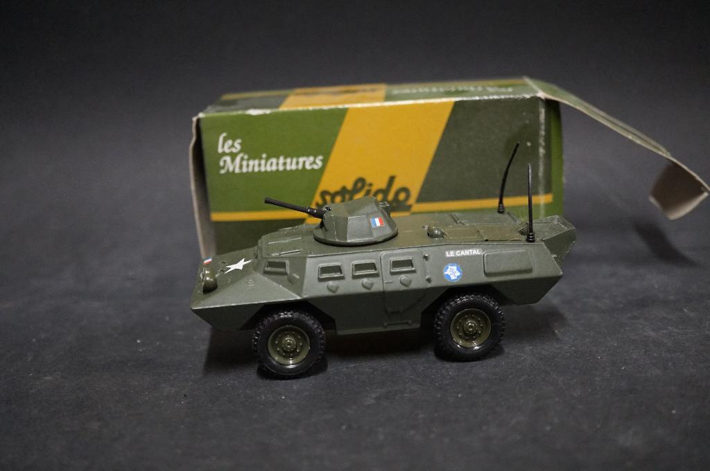 Solido XM 706 commando voertuig - 1/50 - TOP, Hobby en Vrije tijd, Modelauto's | 1:50, Ophalen of Verzenden, Zo goed als nieuw