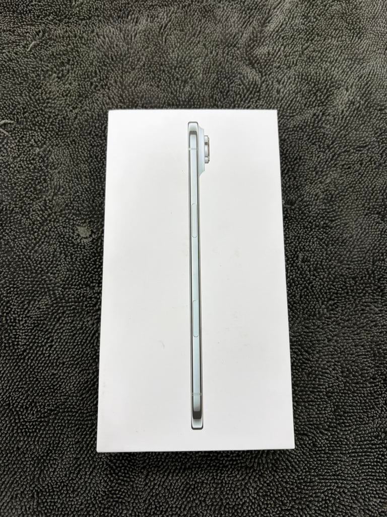Iphone 17 Air scelle, Ophalen, Zo goed als nieuw