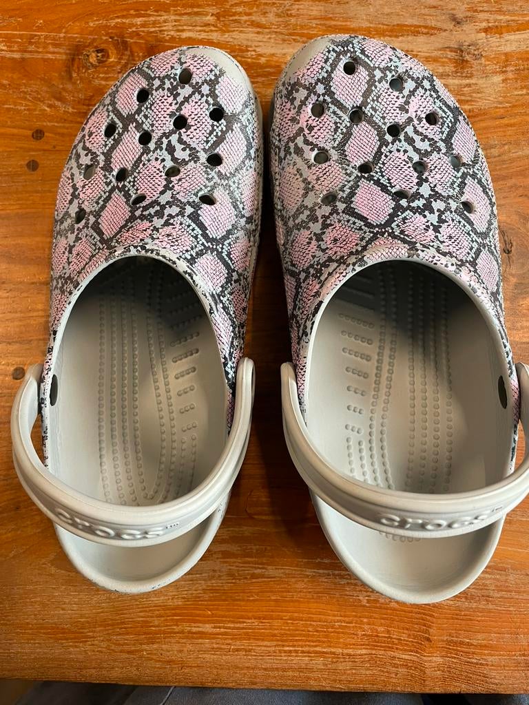 Crocs M9W11 ( maat 42/43), Kleding | Heren, Ophalen of Verzenden, Zo goed als nieuw, Overige kleuren, Klompen