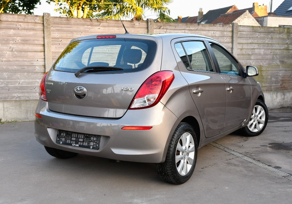 Hyundai i20 1.2i *AC*Led*Cruise*, Autos, Hyundai, Euro 5, Achat, Entreprise, Boîte manuelle