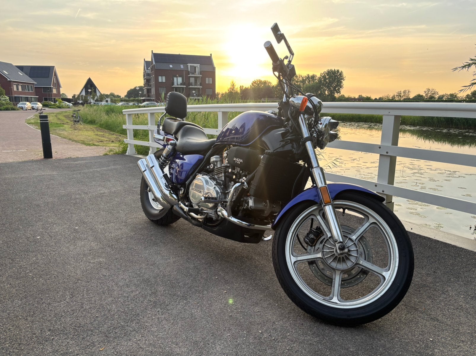 Honda supermagna 750, Ophalen