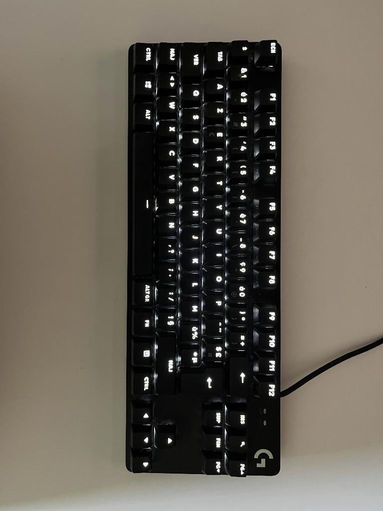 Clavier Logitech G413 TKL – Excellent état, Informatique & Logiciels, Claviers, Logitech G, Azerty, Comme neuf, Enlèvement