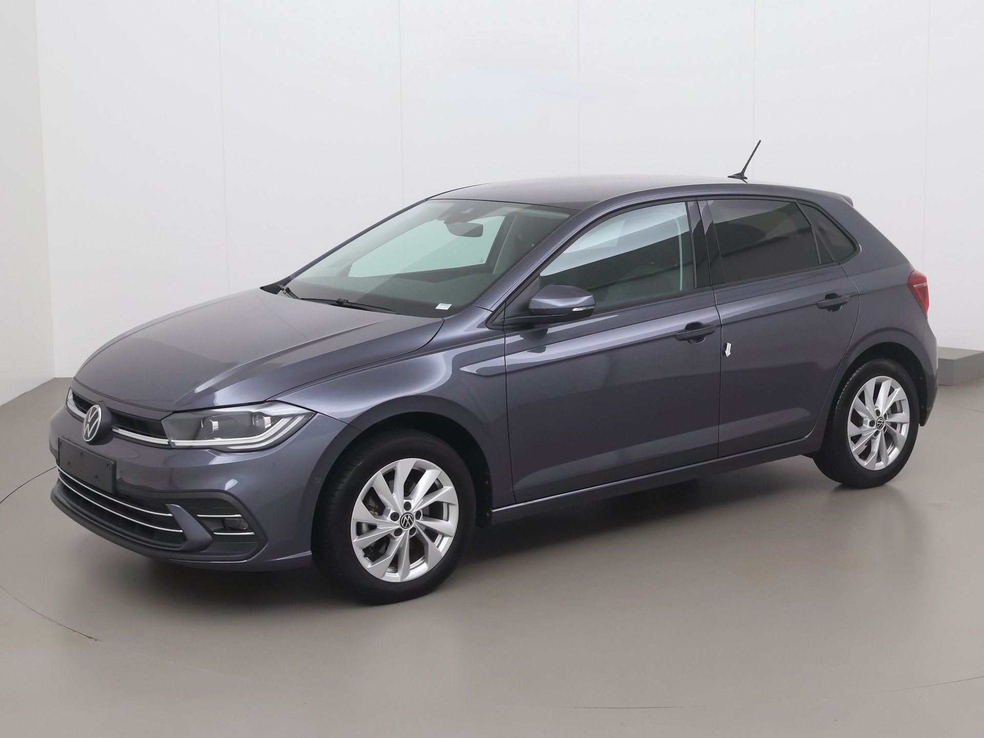Volkswagen Polo tsi style 110 AT, Automaat, Elektrische buitenspiegels, 127 g/km, Bedrijf