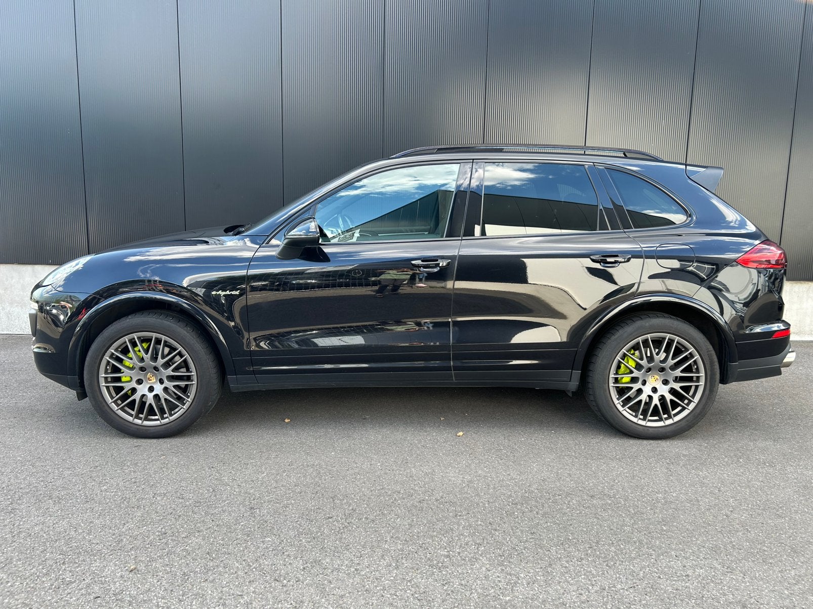 Porsche Cayenne S E-Hybrid 3.0i V6 SportChrono Pano, Autos, Porsche, Cuir, Cayenne, Achat, Euro 6