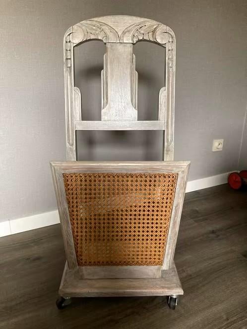 Dresboy – kledinghanger, Enlèvement, Utilisé