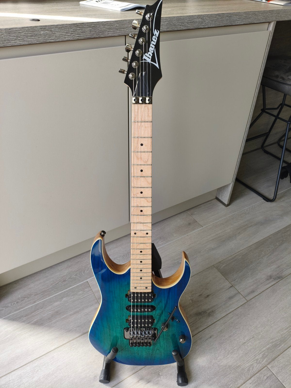 IBANEZ RG 470 AHM-BMT-1P-04, Ophalen of Verzenden, Zo goed als nieuw, Solid body, Ibanez