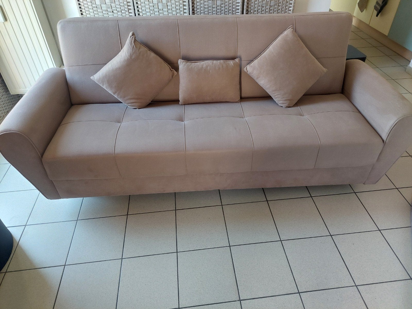Klik op clac nieuwe conditie, Huis en Inrichting, Ophalen, Driepersoons, Zo goed als nieuw, Rechte bank