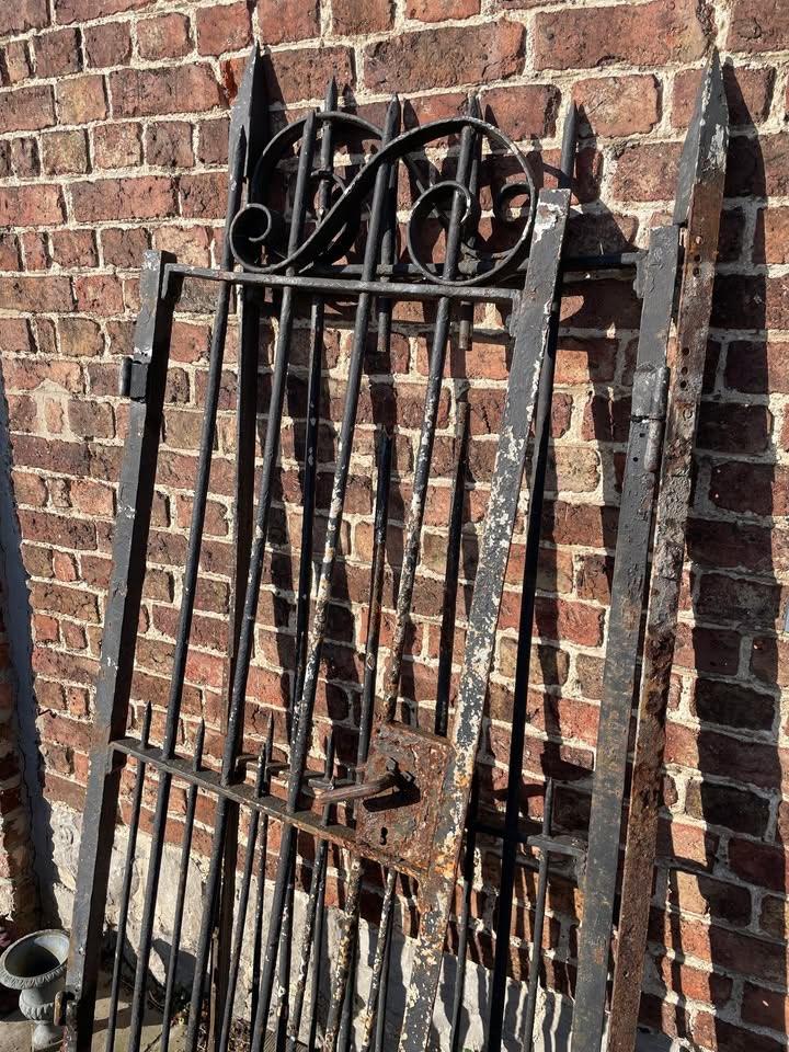 Prachtige set smeedijzeren hek en poort met dubbele vleugels, Tuin en Terras, Tuinhekken en Hekwerk, Ophalen, Gebruikt, IJzer