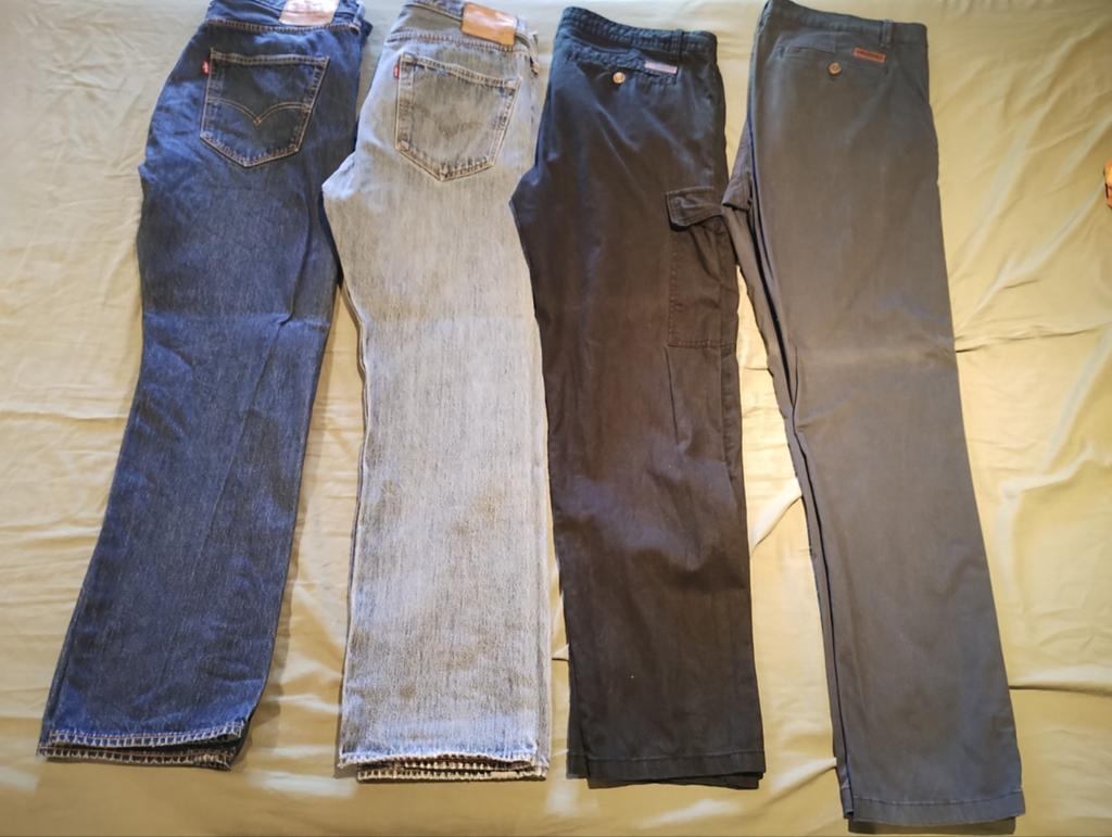 Jeans Levi's et pantalons Indicode, Bleu