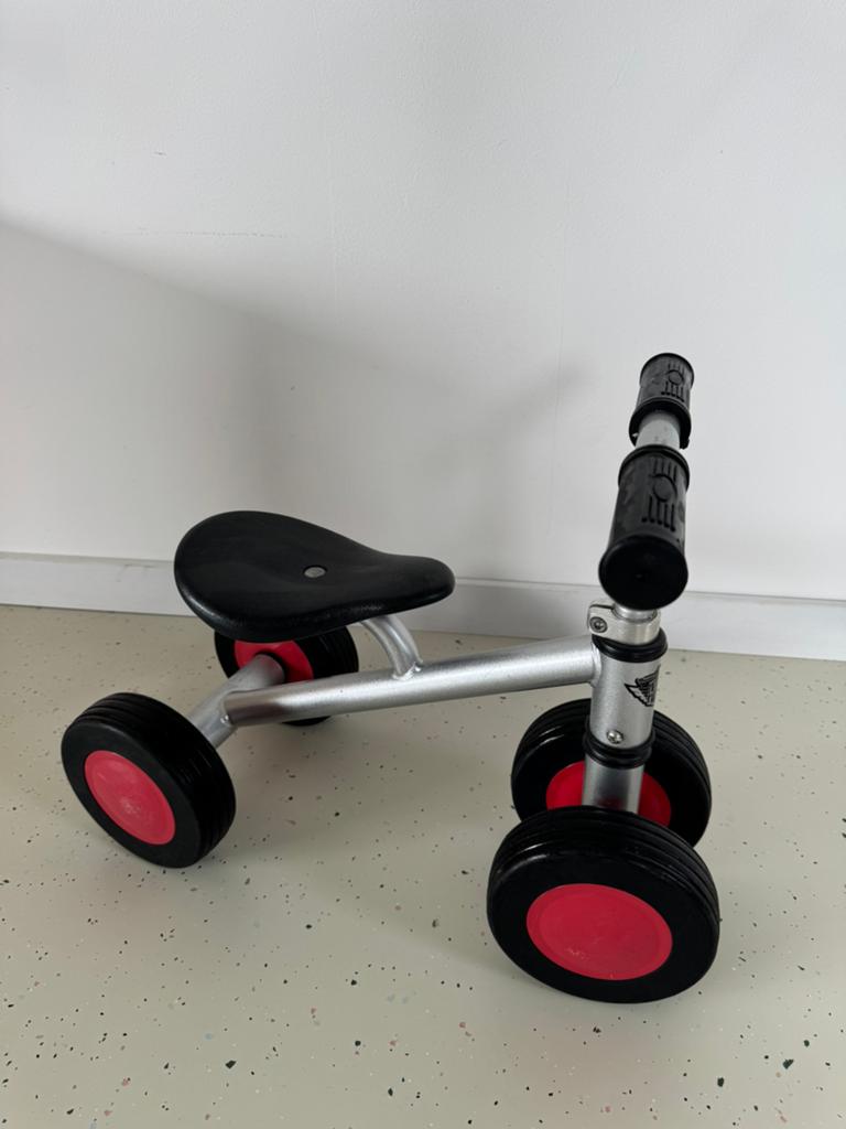 Super solide driewieler loopfiets - bolt heerlijk, Fietsen en Brommers, Fietsen | Driewielers, Ophalen, Zo goed als nieuw