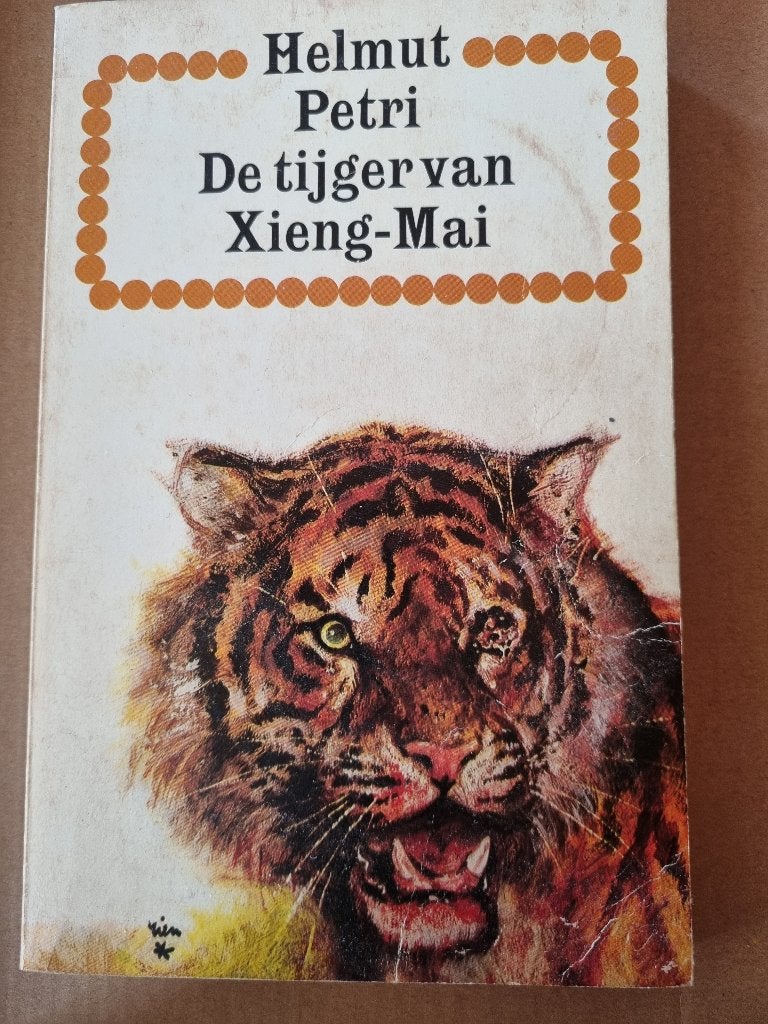Boek Helmut Petri  -  De tijger van Xieng-Mai, Boeken, Helmut Petri, Fictie, Ophalen, Gelezen