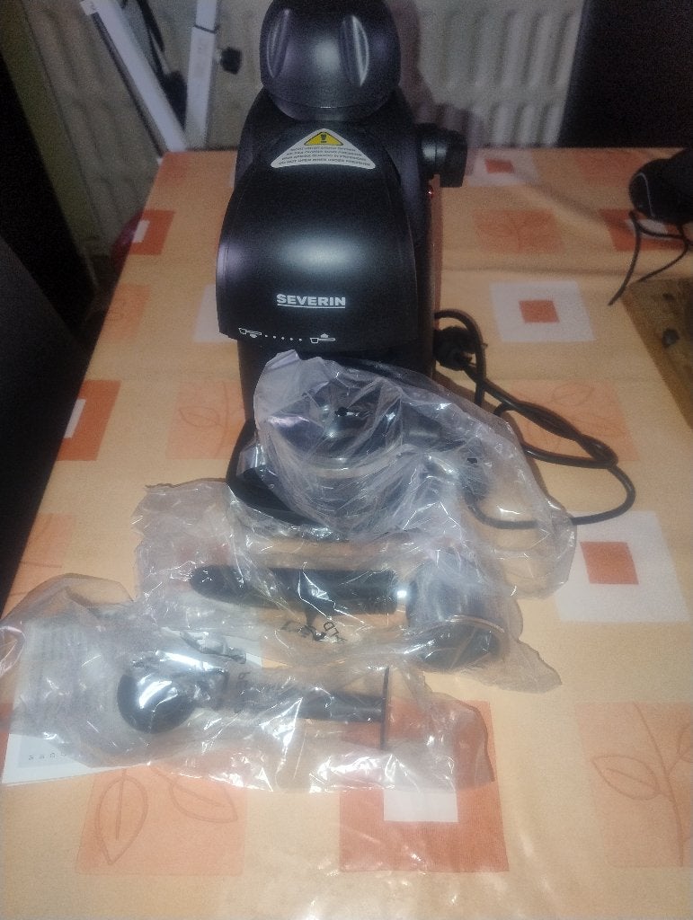espressomachine, Elektronische apparatuur, Koffiezetapparaten, Espresso apparaat, Gemalen koffie, Zo goed als nieuw, 2 tot 4 kopjes