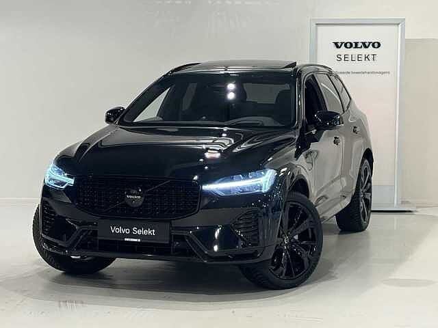 Volvo XC60 T6 Black Edition Ultra  + B&W/TREKHAAK, Auto's, Volvo, Automaat, Euro 6, 1969 cc, Zwart