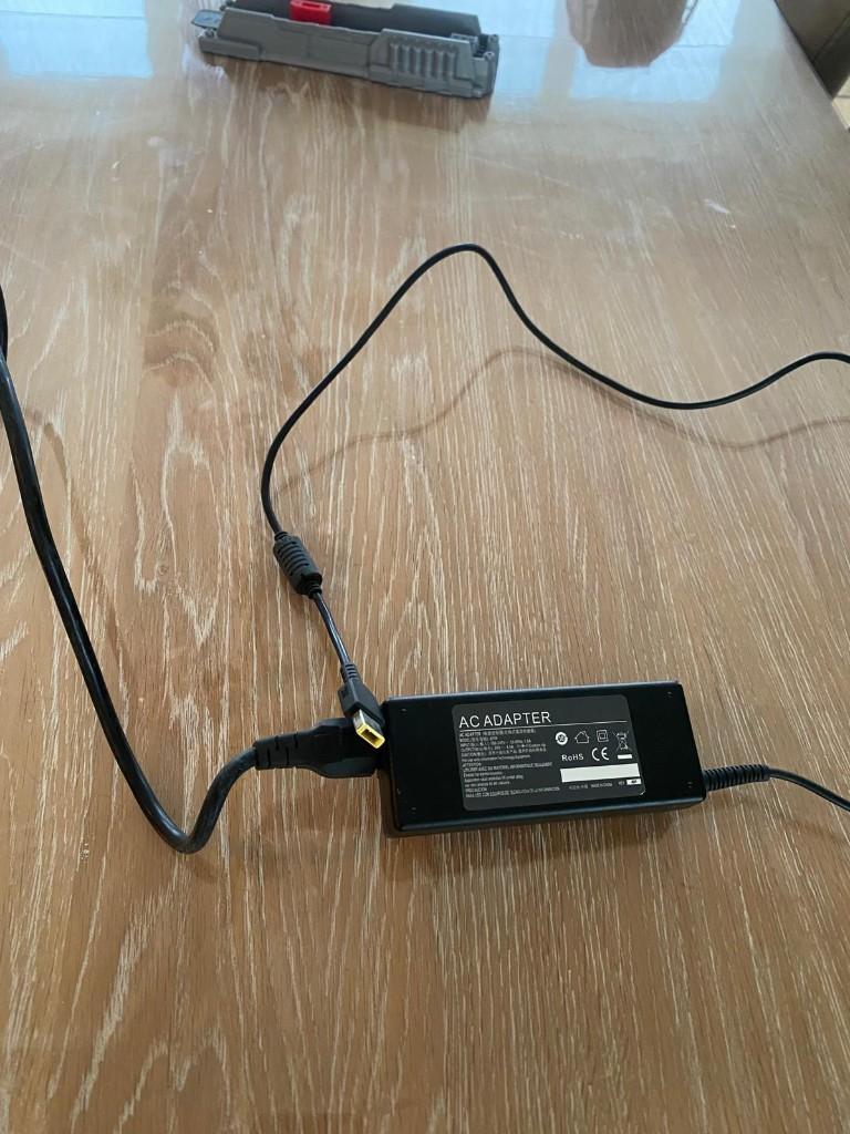 Oplader laptop thinkpad lenovo, Computers en Software, Ophalen, Nieuw