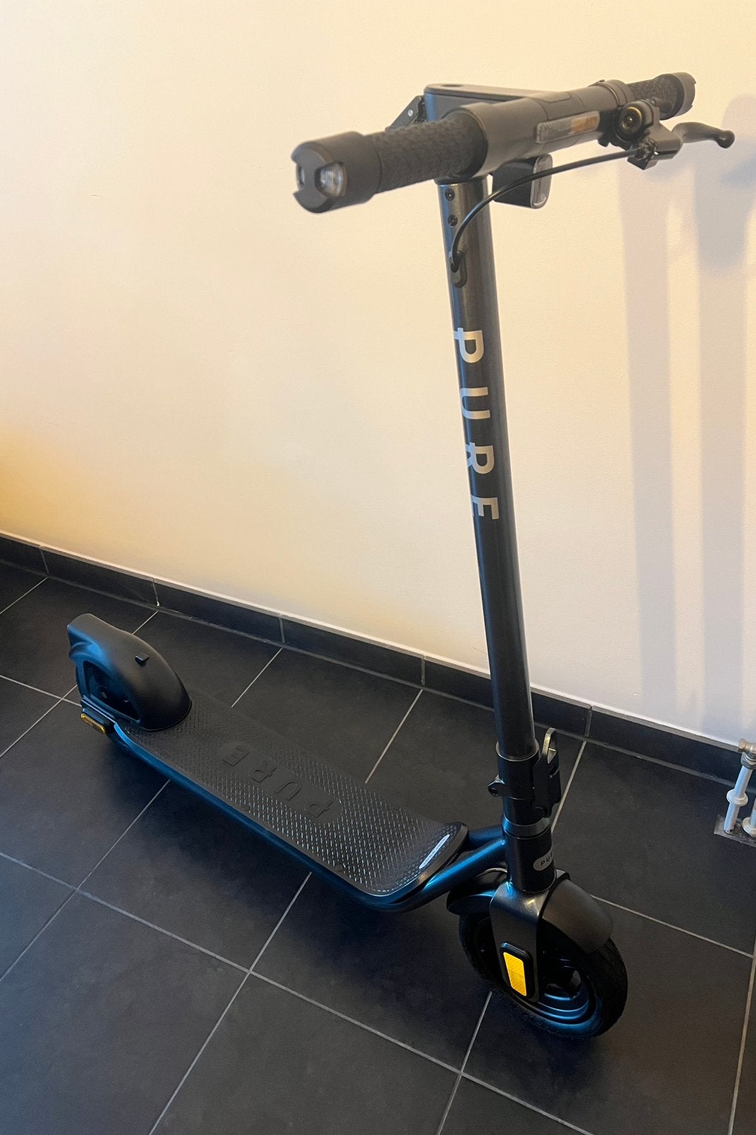 Step Pure AIR3 PRO+(met garantie), Fietsen en Brommers, Steps, Zo goed als nieuw, Ophalen